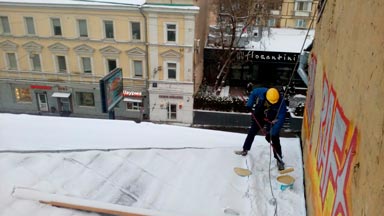 Удаление графити с фасада